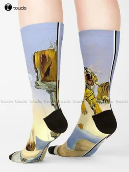 В полете Винтажные Носки с рисунком картины Дали 1944 года, футбольные носки, мужские забавные рисунки, уличная одежда в стиле Харадзюку, Красочные Носки с героями мультфильмов, подарок